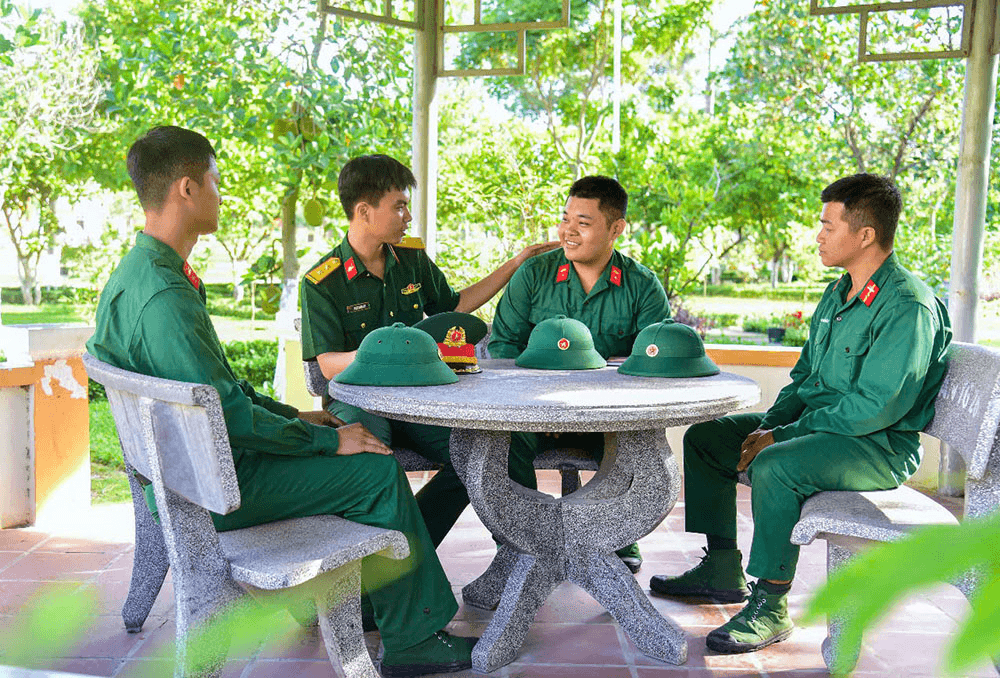 Quan tâm, đồng hành cùng chiến sĩ mới