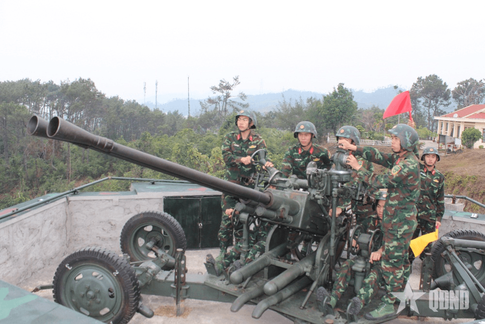 Lữ đoàn 242 (Quân khu 3): Khí thế huấn luyện từ những ngày đầu
