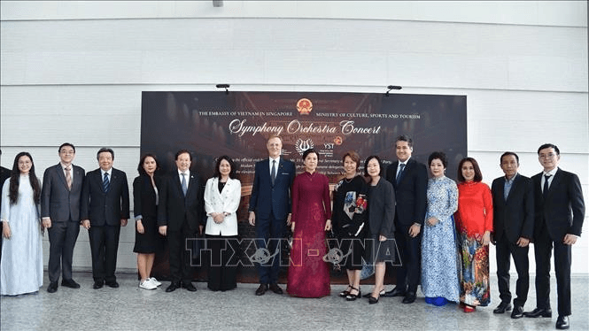 Hoạt động của Phu nhân Ngô Phương Ly tại Singapore