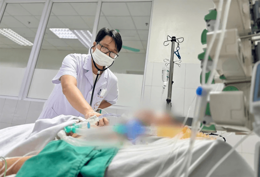 Can thiệp ECMO cứu bệnh nhân mắc Lupus ban đỏ và lao phổi