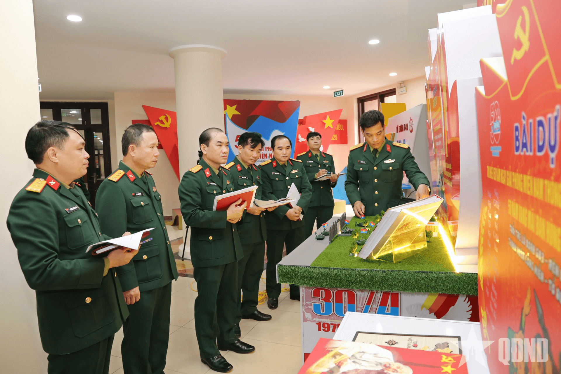 Gần 7.000 bài dự thi tìm hiểu 50 năm Ngày giải phóng miền Nam, thống nhất đất nước