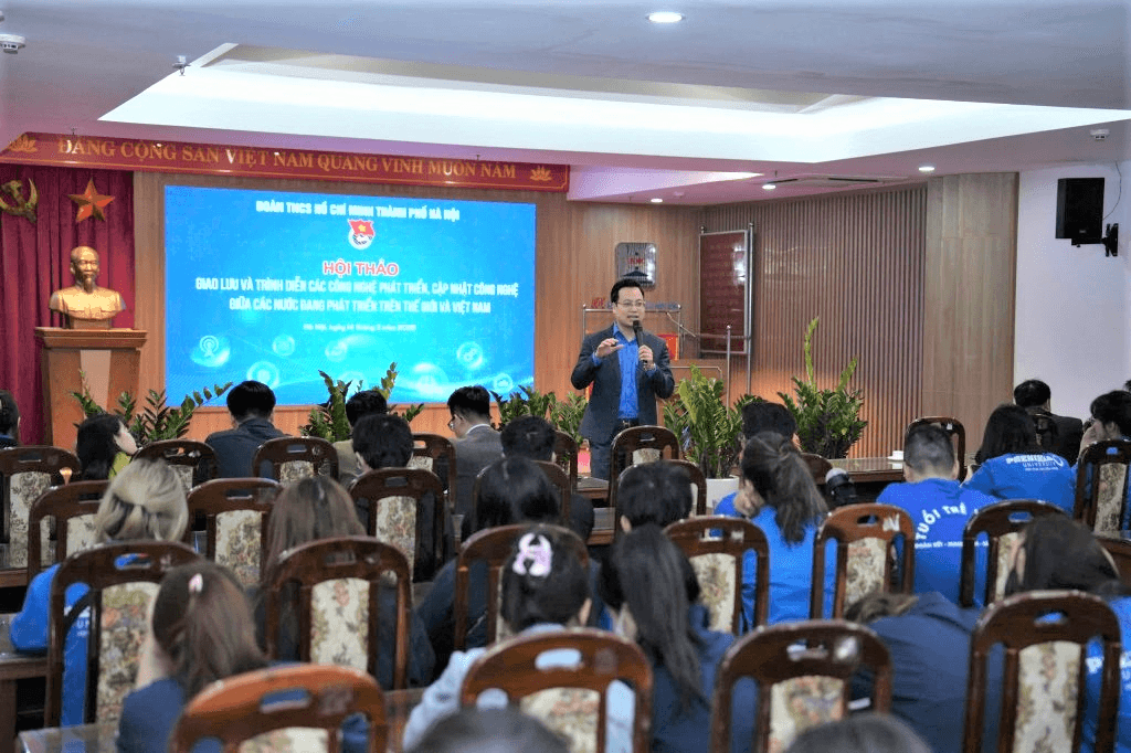 Giúp thanh niên cập nhật các công nghệ phát triển