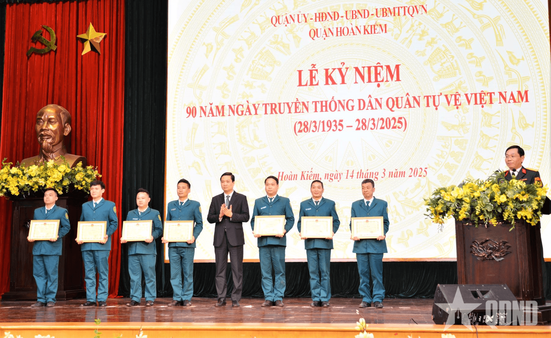 Quận Hoàn Kiếm (Hà Nội) kỷ niệm 90 năm Ngày truyền thống Dân quân tự vệ