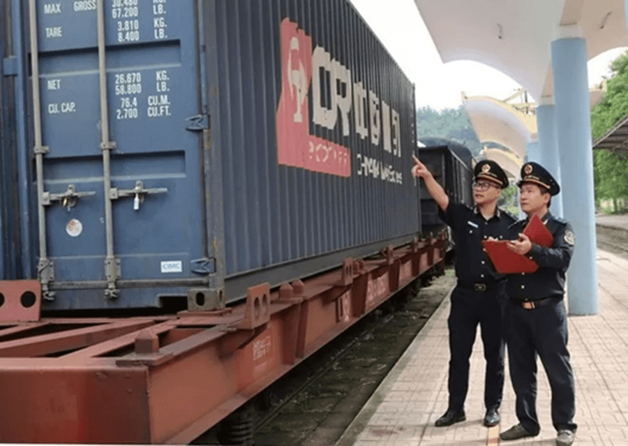 Ngày đầu Hải quan triển khai mô hình tổ chức mới, xuất nhập khẩu đạt 1,05 tỷ USD