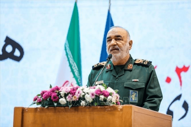 Iran cảnh báo đáp trả mọi cuộc tấn công sau khi Mỹ không kích Houthi