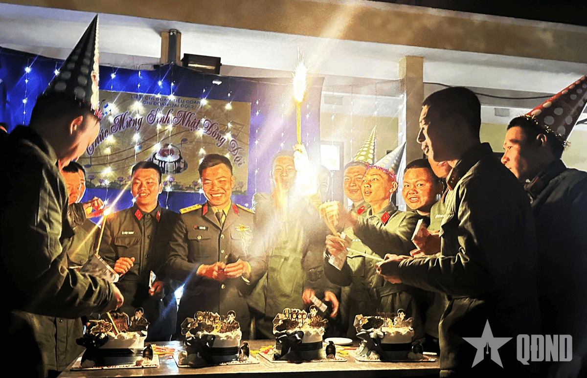 Sinh nhật đồng đội: Không để “cái khó” bó “cái hay”
