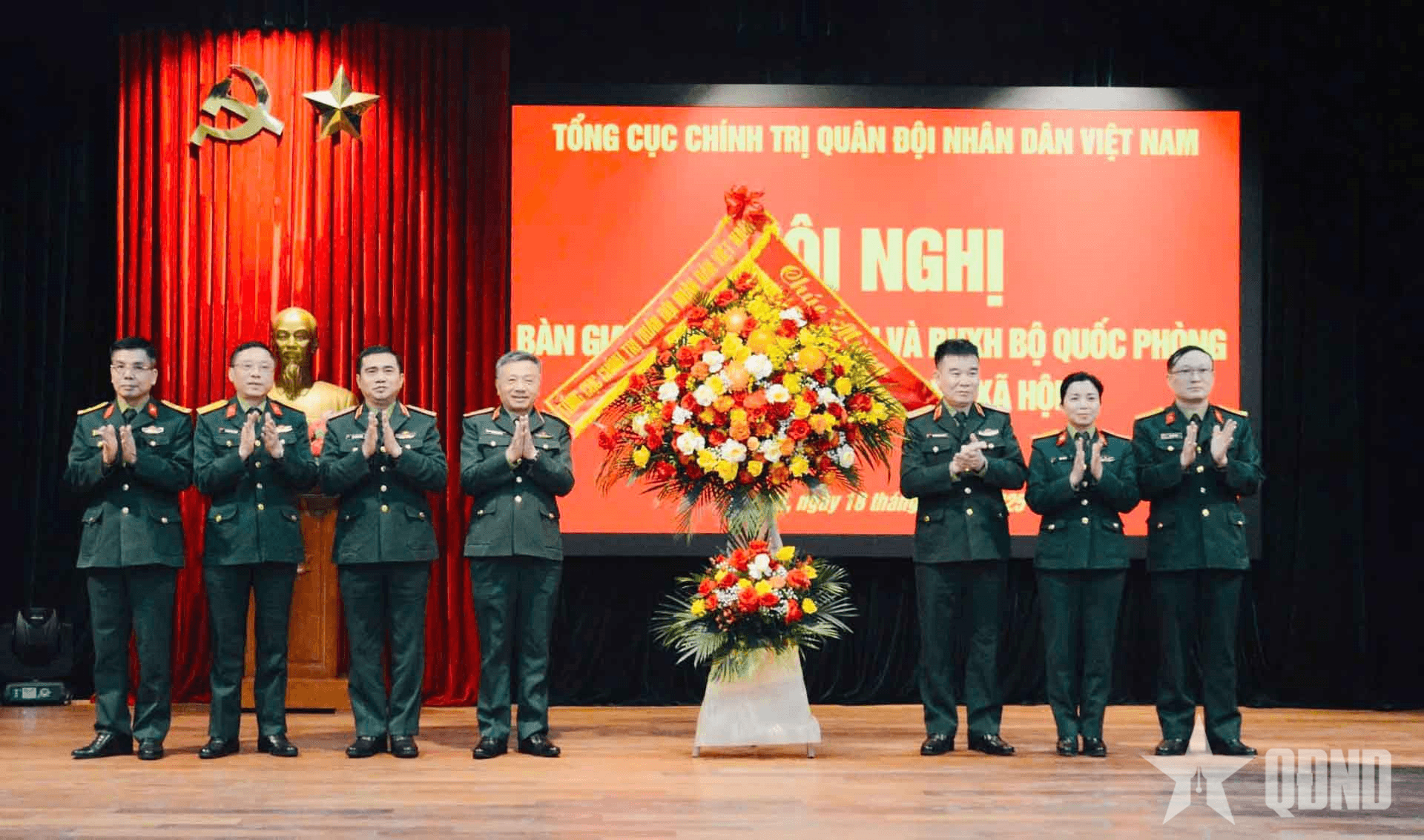 Bàn giao Cục Chính sách và Bảo hiểm xã hội Bộ Quốc phòng về Cục Chính sách – Xã hội