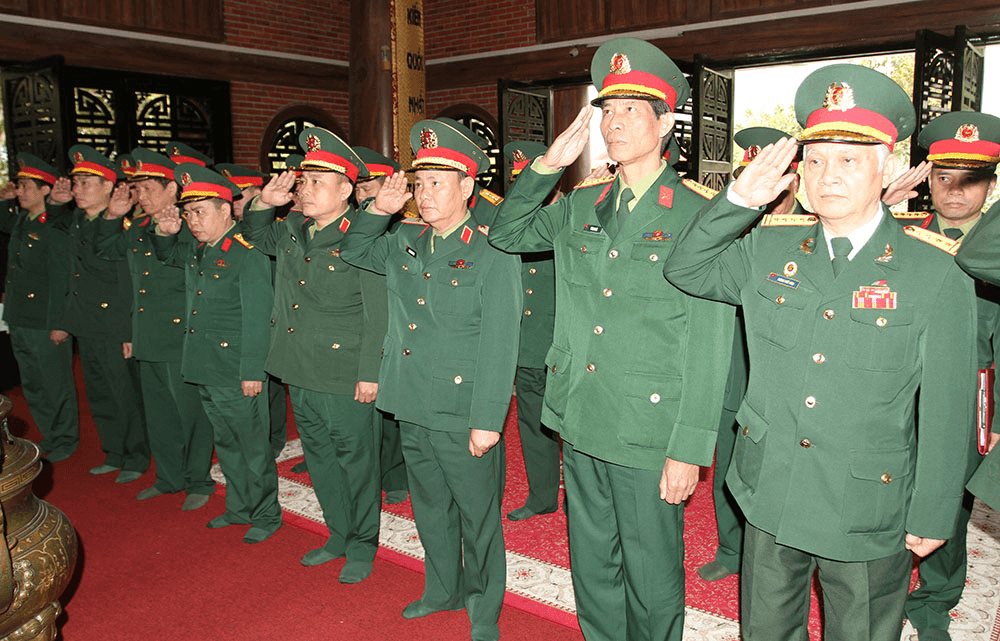 Quân khu 1 tổ chức hành quân về nguồn