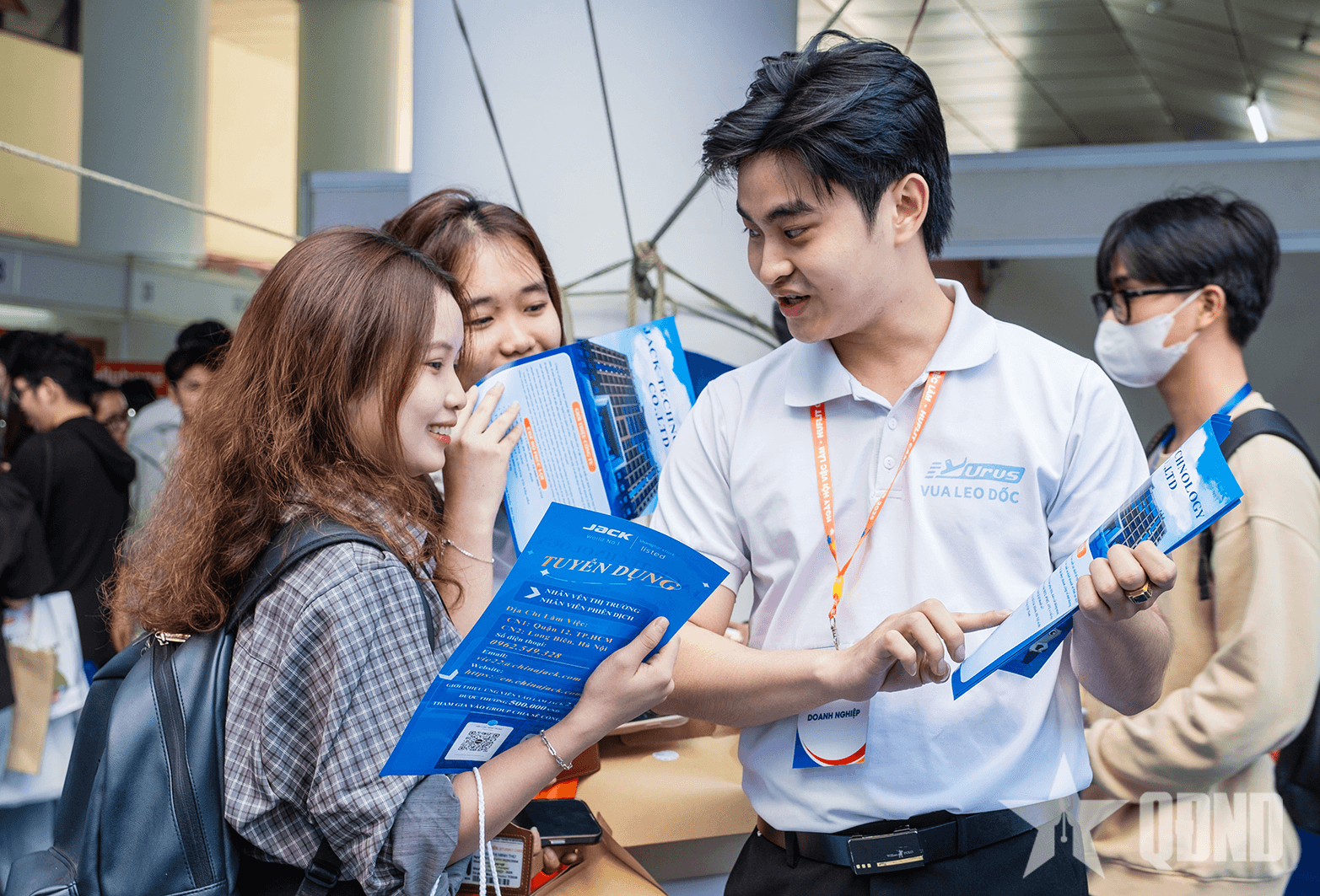 Sinh viên tiếp cận hơn 1.000 cơ hội thực tập, việc làm trong nước và quốc tế