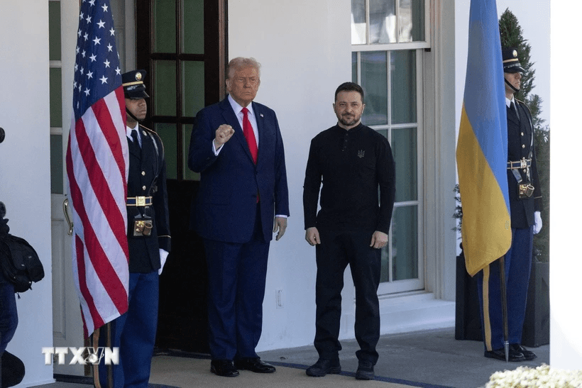 Tổng thống Mỹ và Tổng thống Ukraine điện đàm