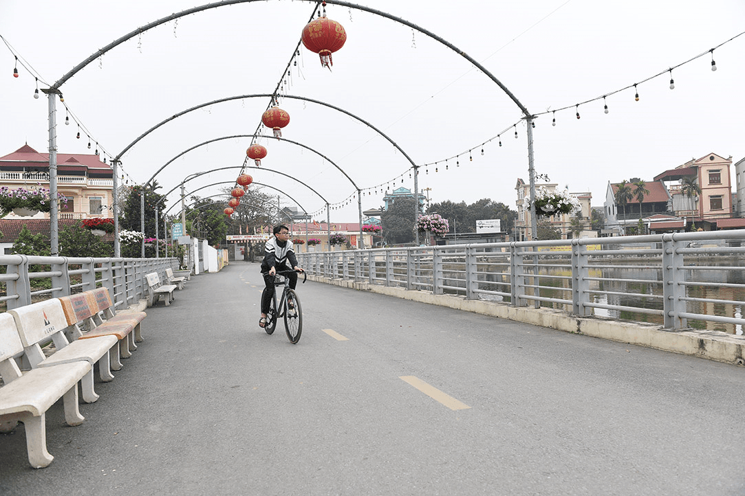 Vun trồng tình làng nghĩa xóm