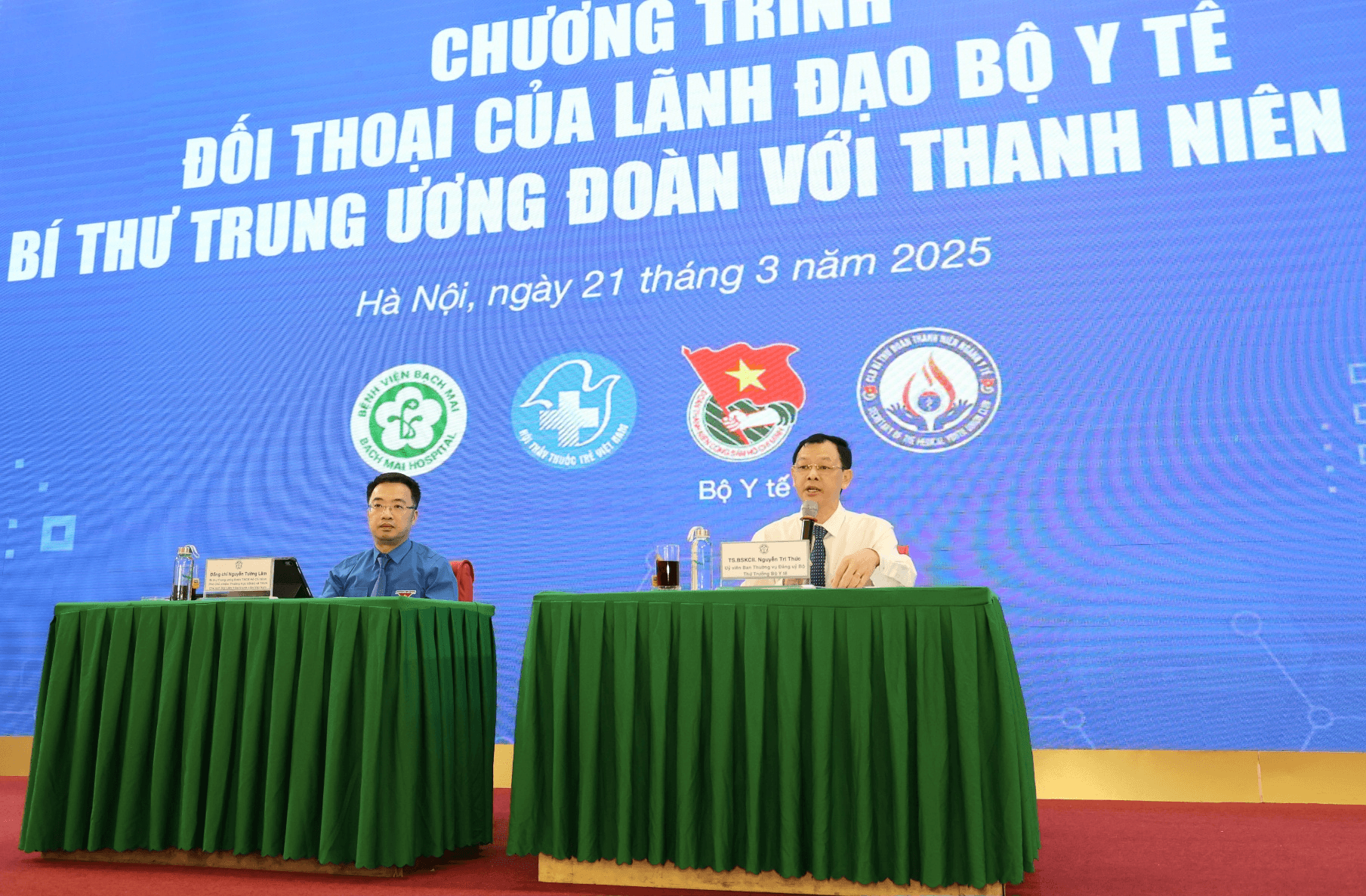 Bộ Y tế và Trung ương Đoàn đối thoại với gần 500 thanh niên ngành y