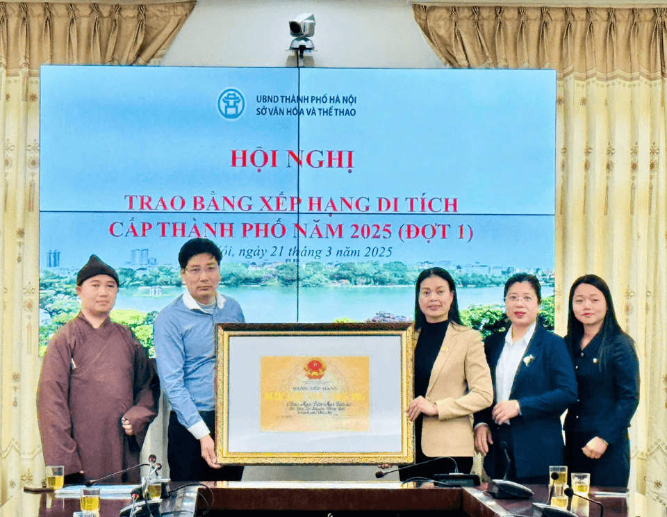 Hà Nội: 17 di tích lịch sử - văn hóa và danh lam thắng cảnh được trao bằng xếp hạng di tích