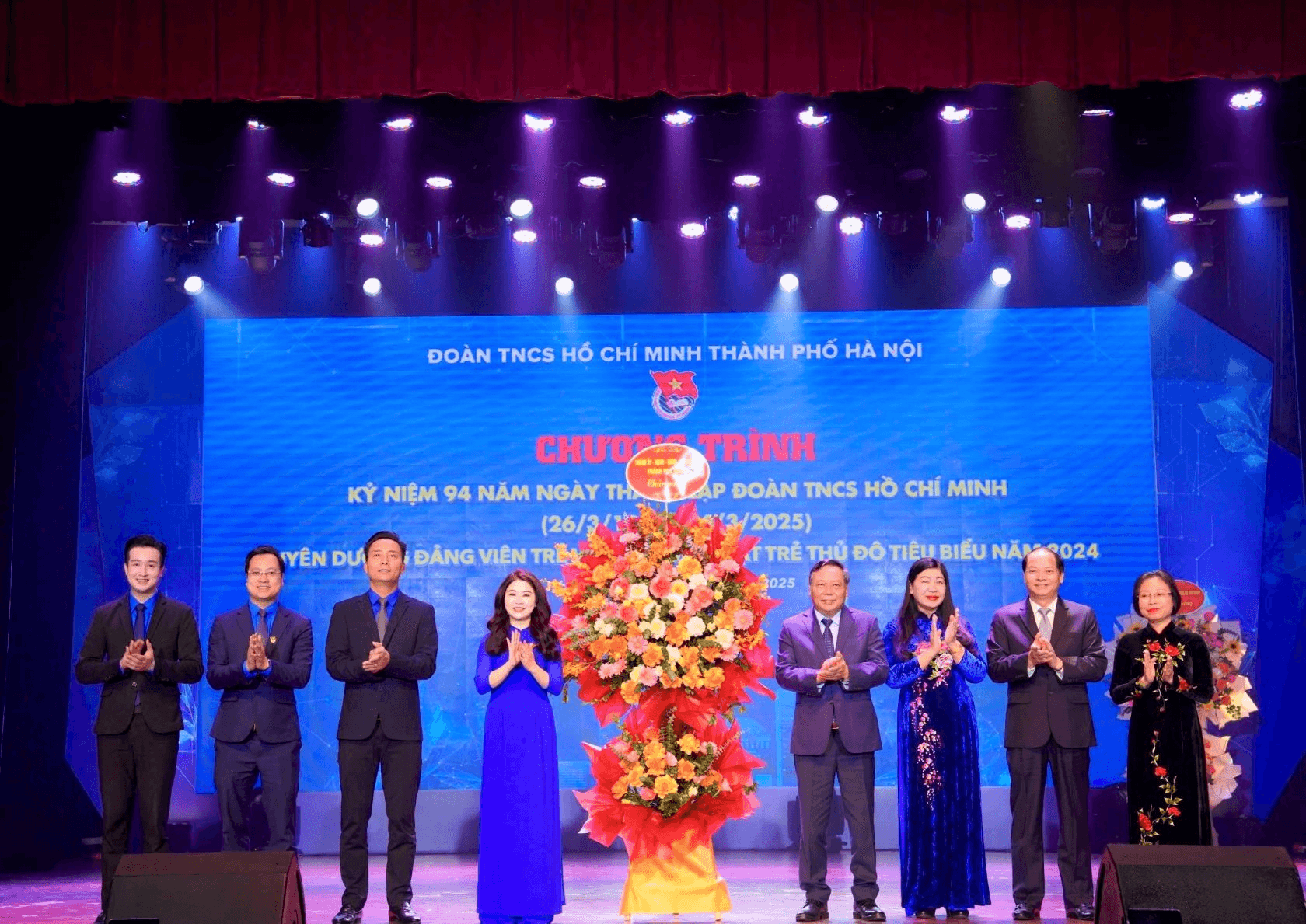 Tuyên dương đảng viên trẻ và Gương mặt trẻ Thủ đô tiêu biểu