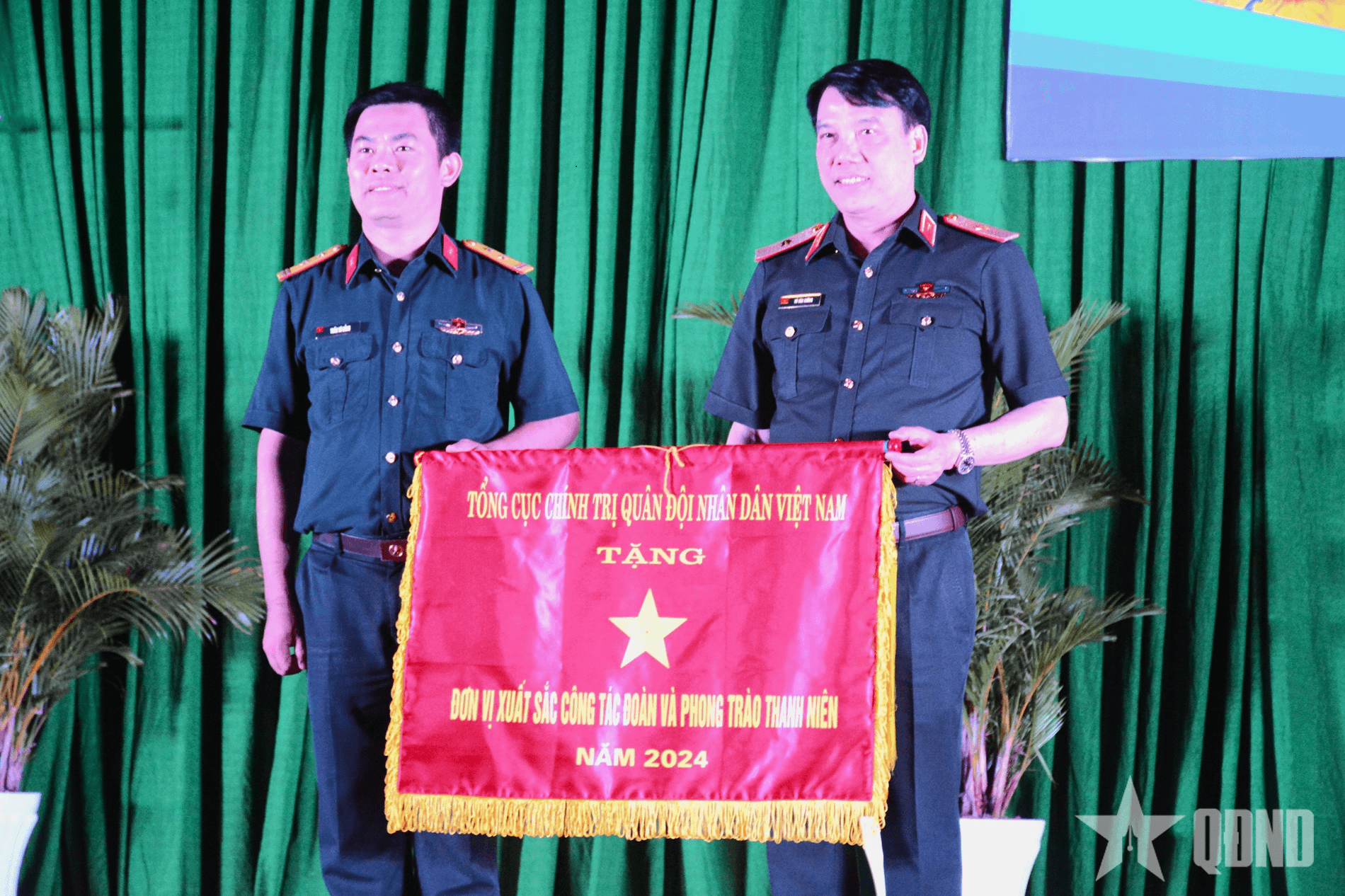 Trường Sĩ quan Kỹ thuật quân sự tổ chức chương trình giao lưu tiếp lửa truyền thống