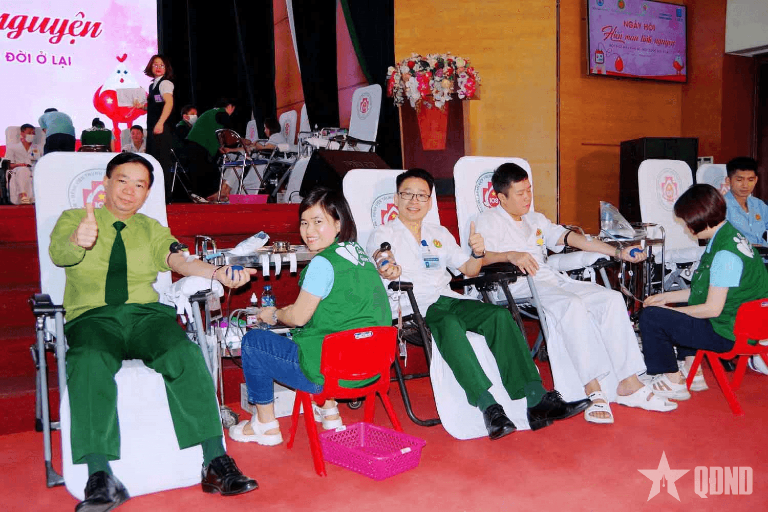 Bệnh viện Quân y 354: Lan tỏa sâu rộng ngày hội hiến máu với chủ đề "Lễ hội Xuân hồng" 2025