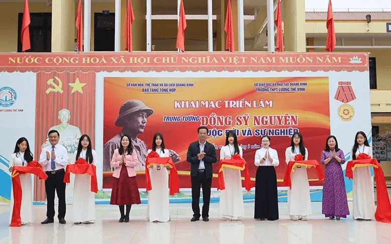 Triển lãm "Trung tướng Đồng Sỹ Nguyên - Cuộc đời và sự nghiệp"