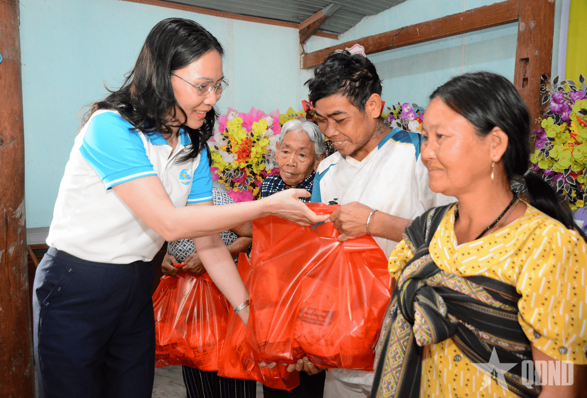 Hội Liên hiệp Phụ nữ quận Long Biên (Hà Nội) tổ chức chương trình “Đồng hành cùng phụ nữ biên cương”