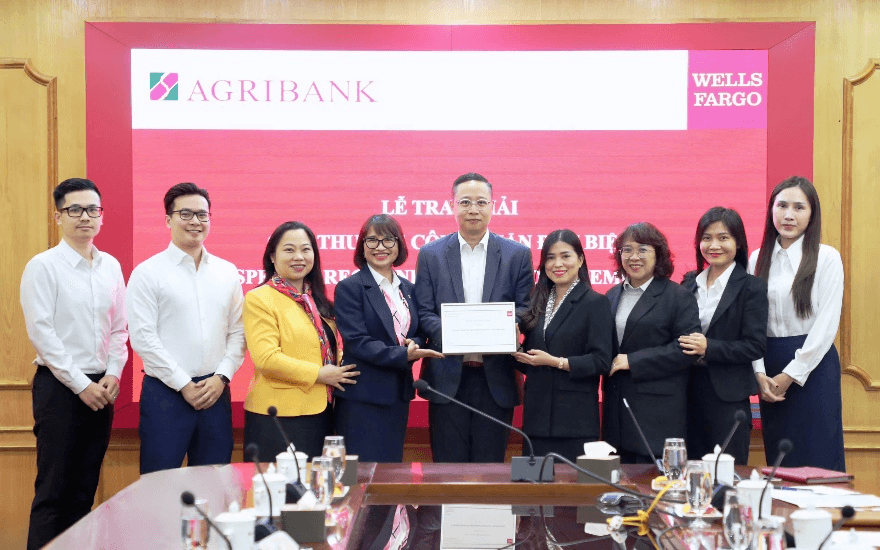 Ngân hàng Wells Fargo trao “Giải thưởng công nhận đặc biệt” cho Agribank
