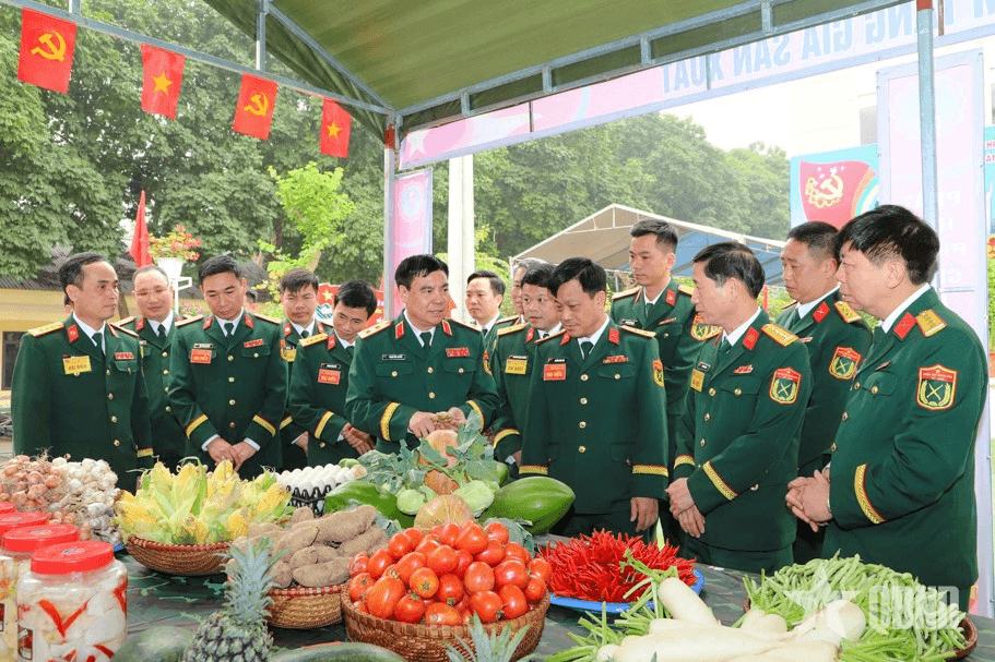Lữ đoàn 604 (Quân khu 2) tổ chức thành công Đại hội cấp cơ sở làm trước