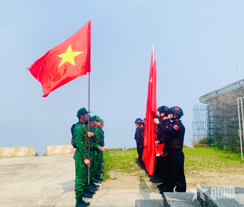 Tuần tra song phương bảo vệ biên giới Việt Nam - Trung Quốc