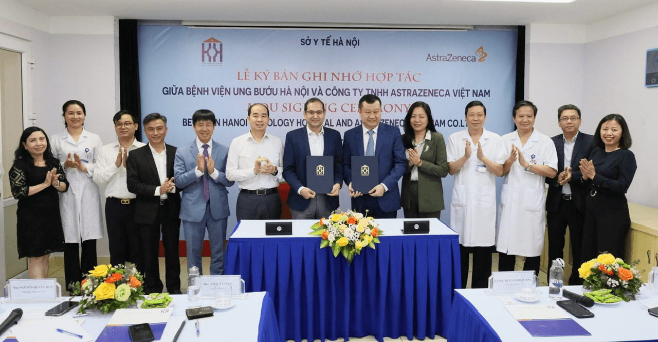 Bệnh viện Ung Bướu Hà Nội ký kết hợp tác với Công ty TNHH Astrazeneca Việt Nam