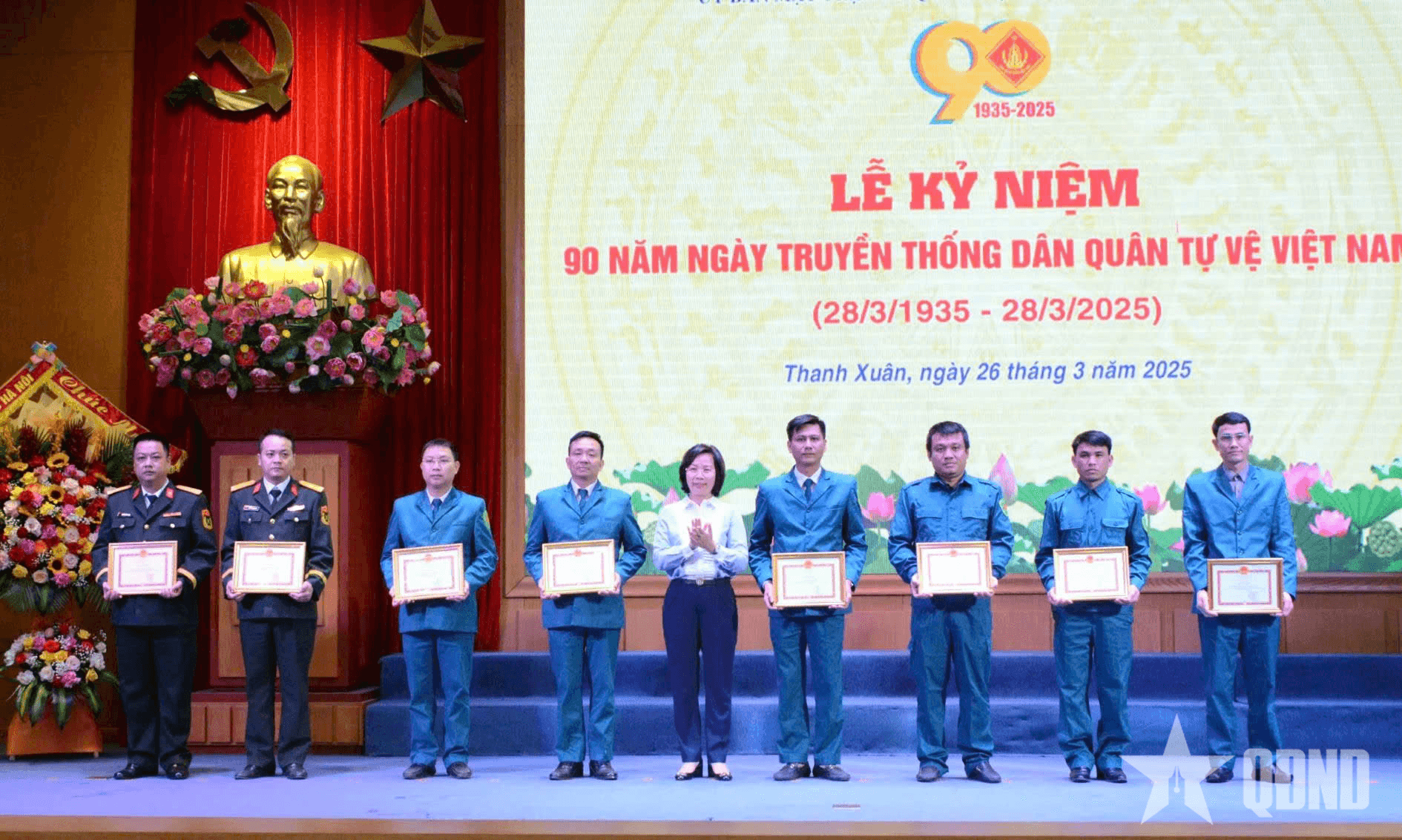 Quận Thanh Xuân kỷ niệm 90 năm Ngày truyền thống dân quân tự vệ