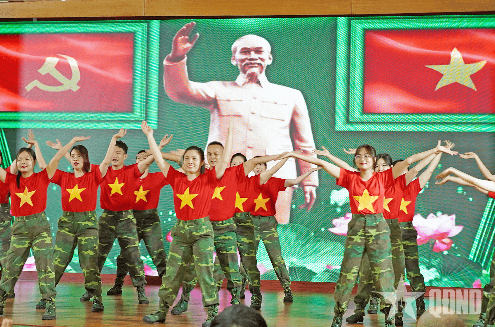 Người lao động Tổng công ty 28 đua tài thể thao, vũ điệu tập thể