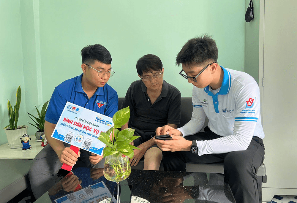 Hấp dẫn "Bình dân học vụ số"