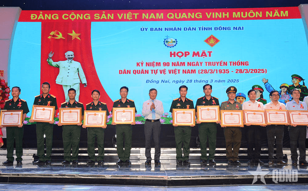 Tỉnh Đồng Nai họp mặt kỷ niệm 90 năm Ngày truyền thống Dân quân tự vệ