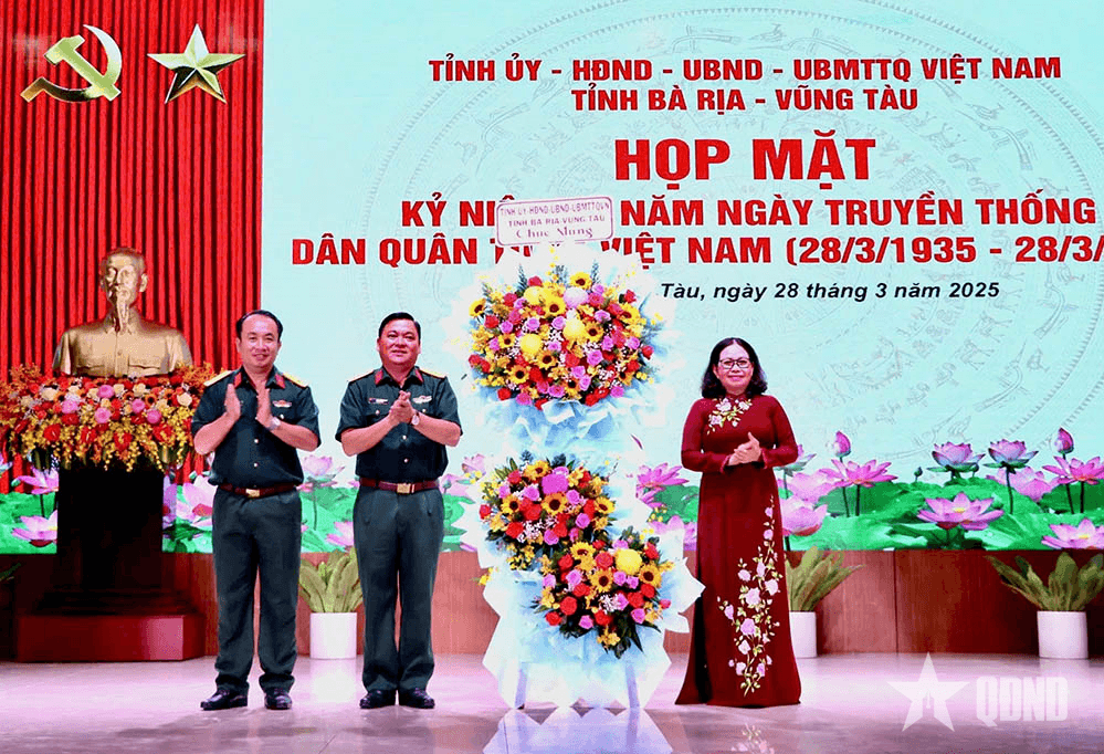 Tỉnh Bà Rịa-Vũng Tàu họp mặt kỷ niệm 90 năm Ngày truyền thống Dân quân tự vệ