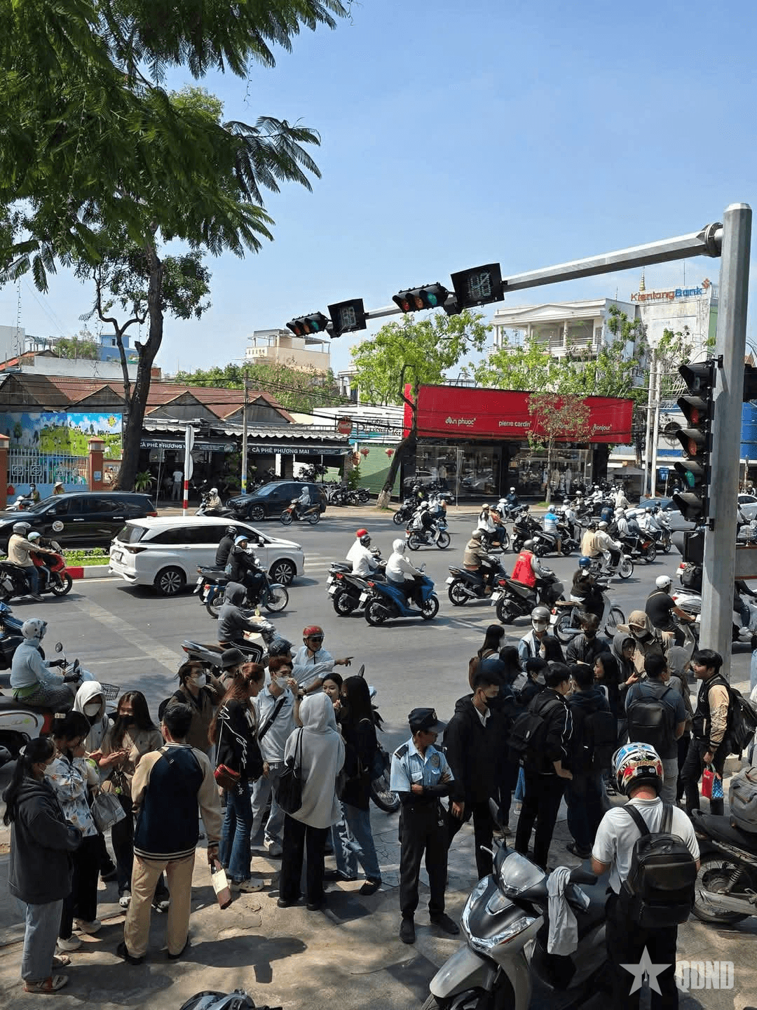 Cần Thơ: Nhiều tòa nhà và trường đại học rung lắc dữ dội
