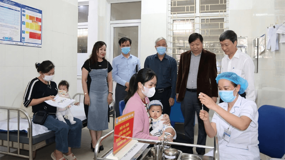 Tăng cường phân luồng, kiểm soát lây nhiễm sởi trong các cơ sở khám chữa bệnh