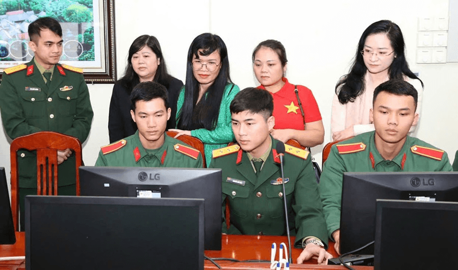 Đừng để những “scandal” làm “ô nhiễm” không gian mạng