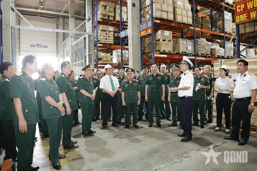 Ban liên lạc truyền thống cựu chiến binh Quân đoàn 2 thăm Tổng công ty Tân Cảng Sài Gòn