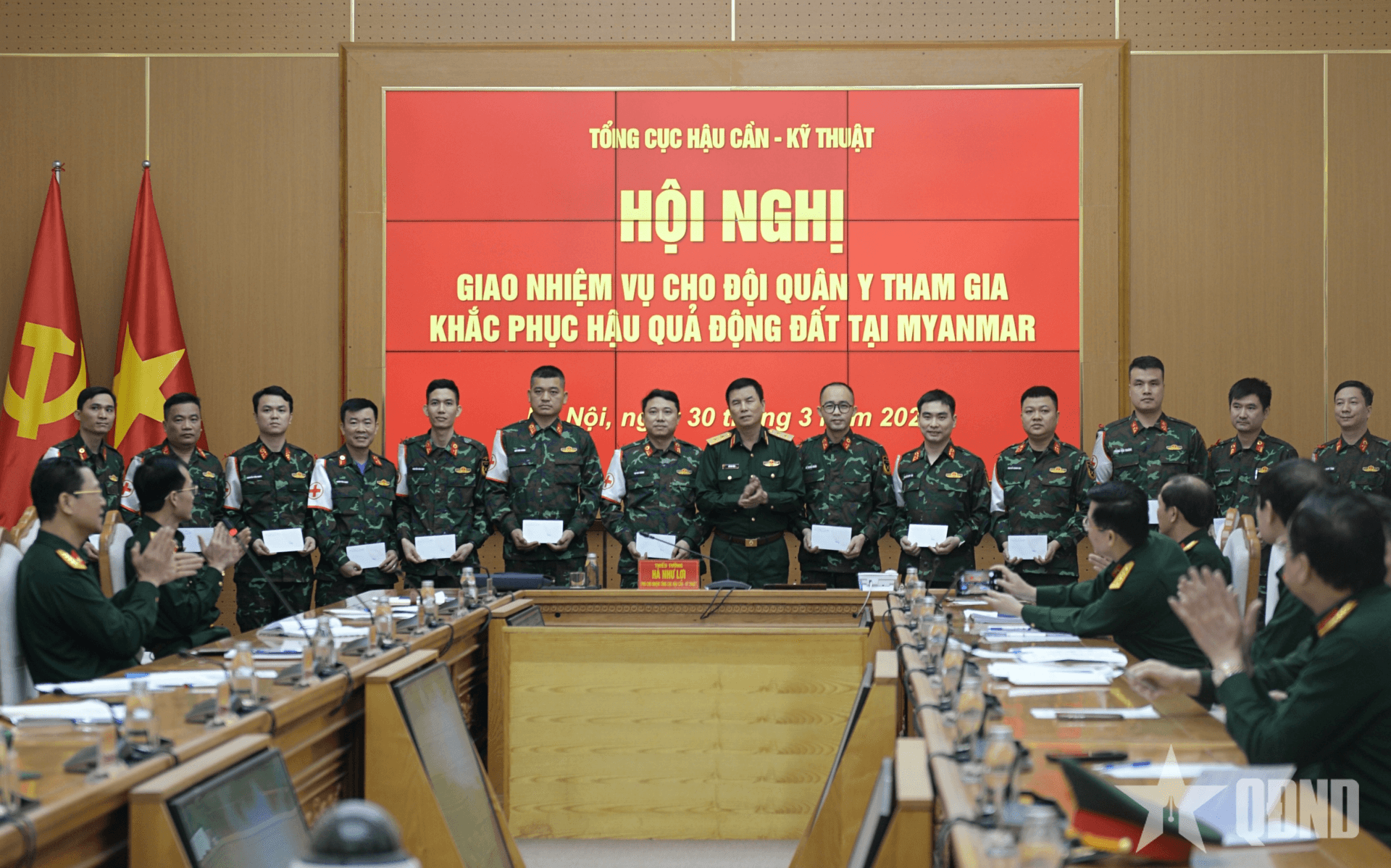 Lực lượng quân y sẵn sàng lên đường tham gia cứu trợ thảm họa động đất tại Myanmar