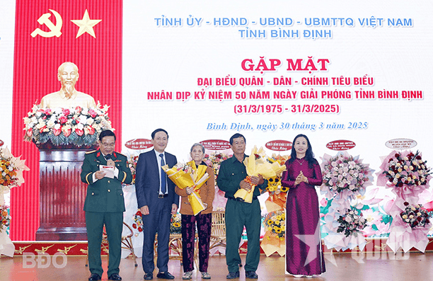 Tỉnh Bình Định gặp mặt, tri ân các thế hệ quân - dân - chính nhân kỷ niệm 50 năm Ngày giải phóng tỉnh