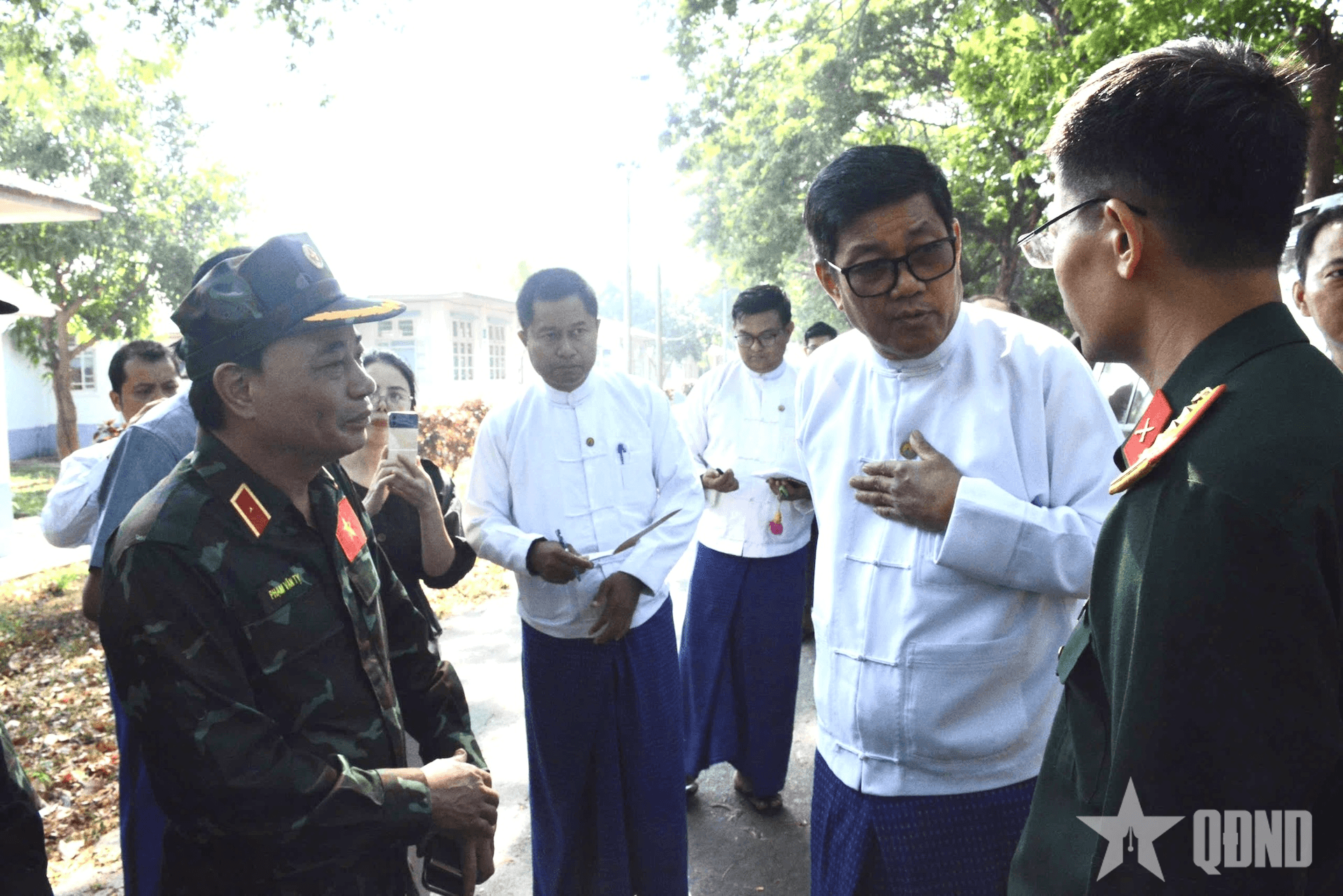 Cựu Đại sứ Myanmar cảm kích trước sự hiện diện của lực lượng cứu hộ Việt Nam