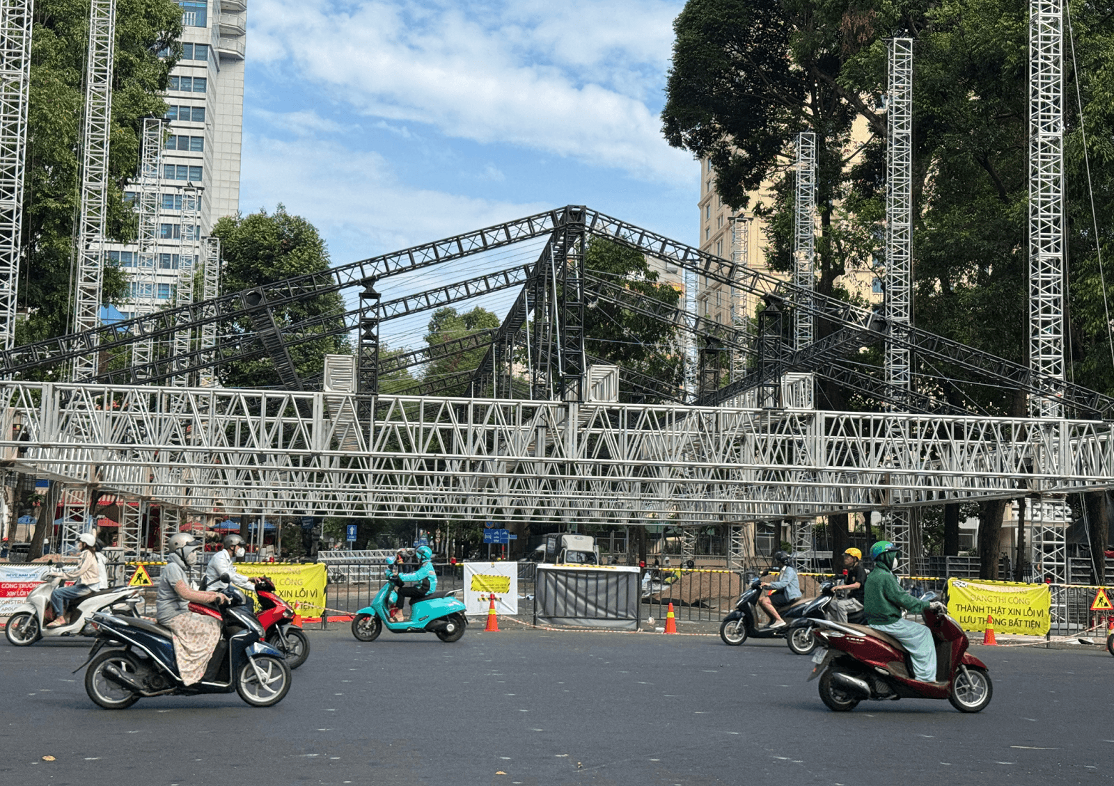 TP Hồ Chí Minh điều chỉnh lưu thông nhiều tuyến đường trung tâm trong dịp kỷ niệm 30-4