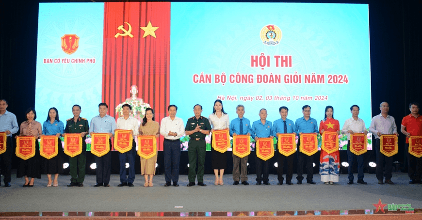 Đề xuất trợ cấp thôi việc với người làm việc trong tổ chức cơ yếu thuộc phạm vi quản lý của Bộ Quốc phòng