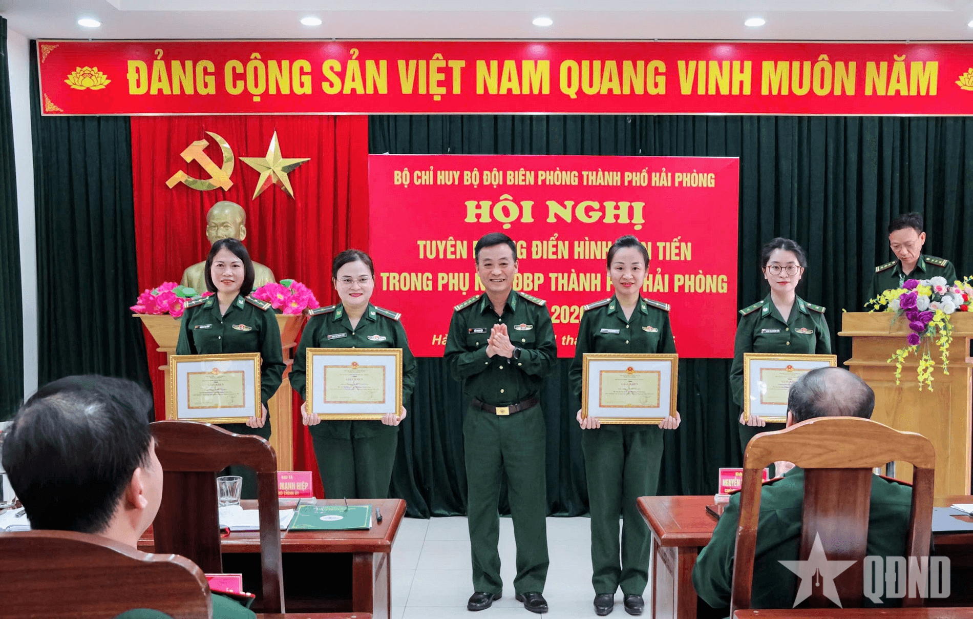 Bộ đội Biên phòng TP Hải Phòng tuyên dương phụ nữ điển hình tiên tiến