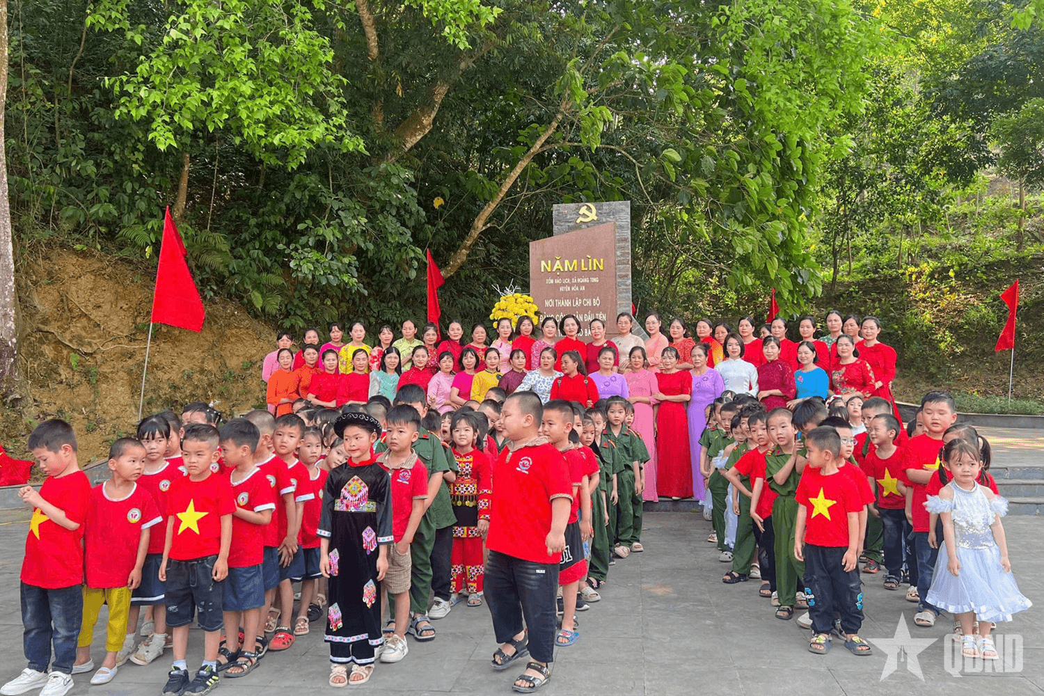 Sôi nổi các hoạt động kỷ niệm 95 năm Ngày thành lập Chi bộ Đảng đầu tiên của tỉnh Cao Bằng