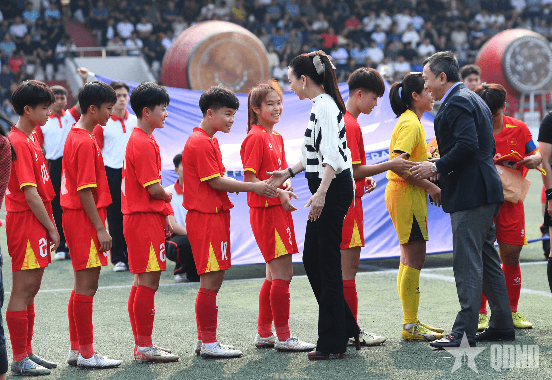 Đội tuyển U17 nữ Việt Nam thắng U17 nữ Thái Lan 2-1