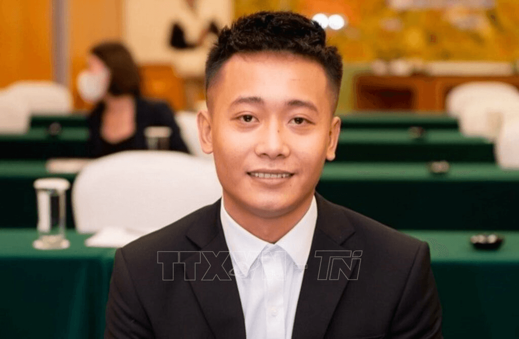 Thôi Ủy viên Ủy ban Trung ương MTTQ Việt Nam khóa X, nhiệm kỳ 2024-2029 đối với Quang Linh Vlogs