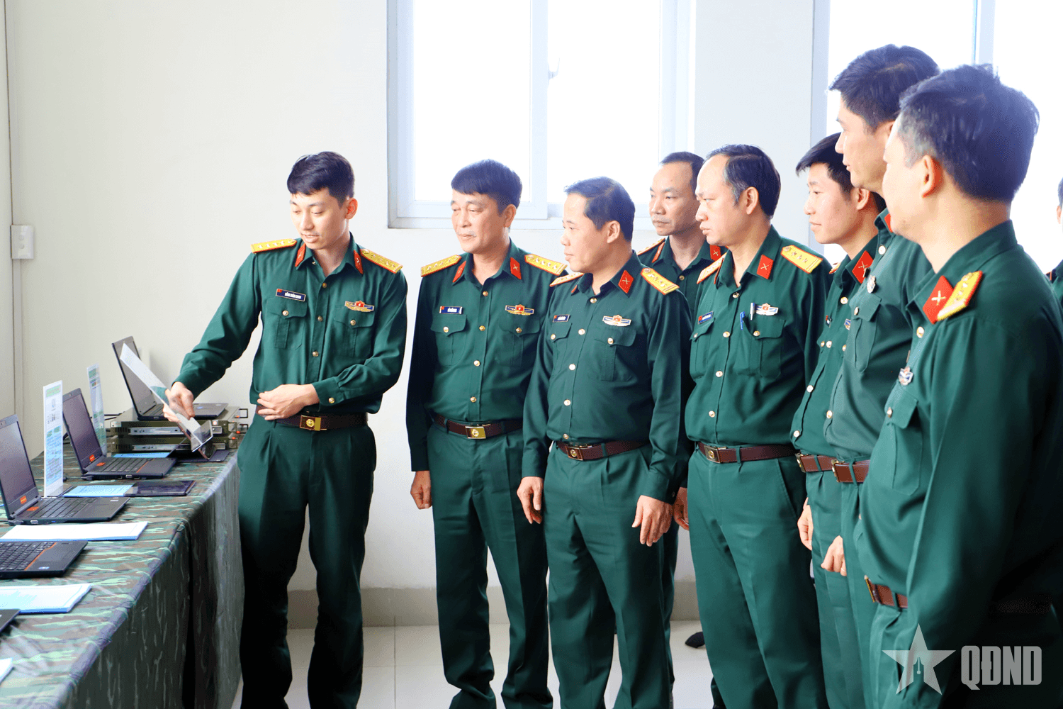 Hội đồng Giải thưởng Tuổi trẻ sáng tạo trong Quân đội khảo sát tại Bộ tư lệnh 86