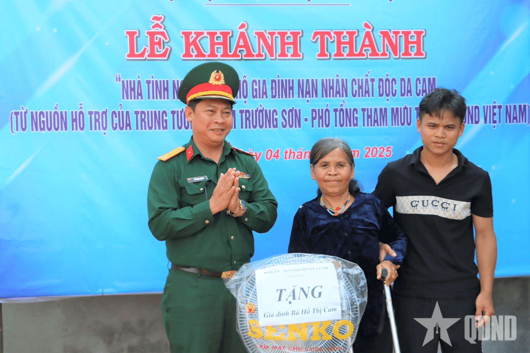 Bàn giao nhà tình nghĩa do Trung tướng Phạm Trường Sơn hỗ trợ tặng nạn nhân chất độc da cam