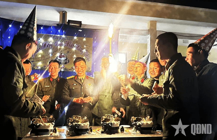 Sinh nhật ấm áp, đong đầy yêu thương