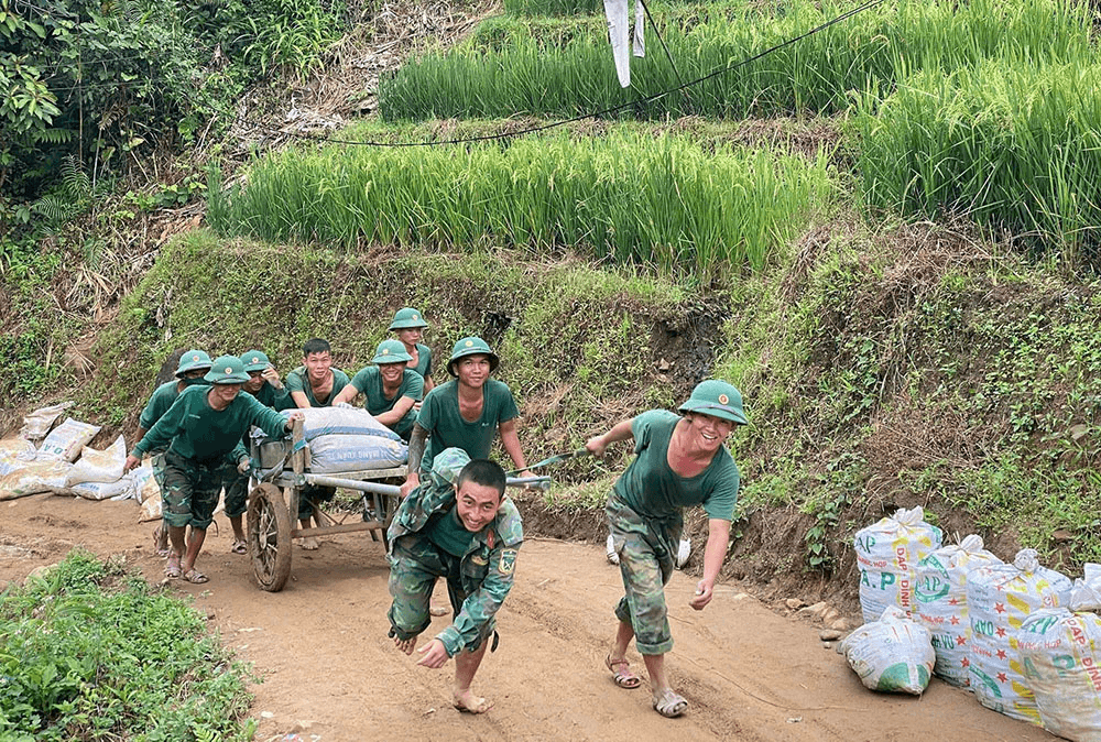 Giọt mồ hôi trong tháng đầu huấn luyện