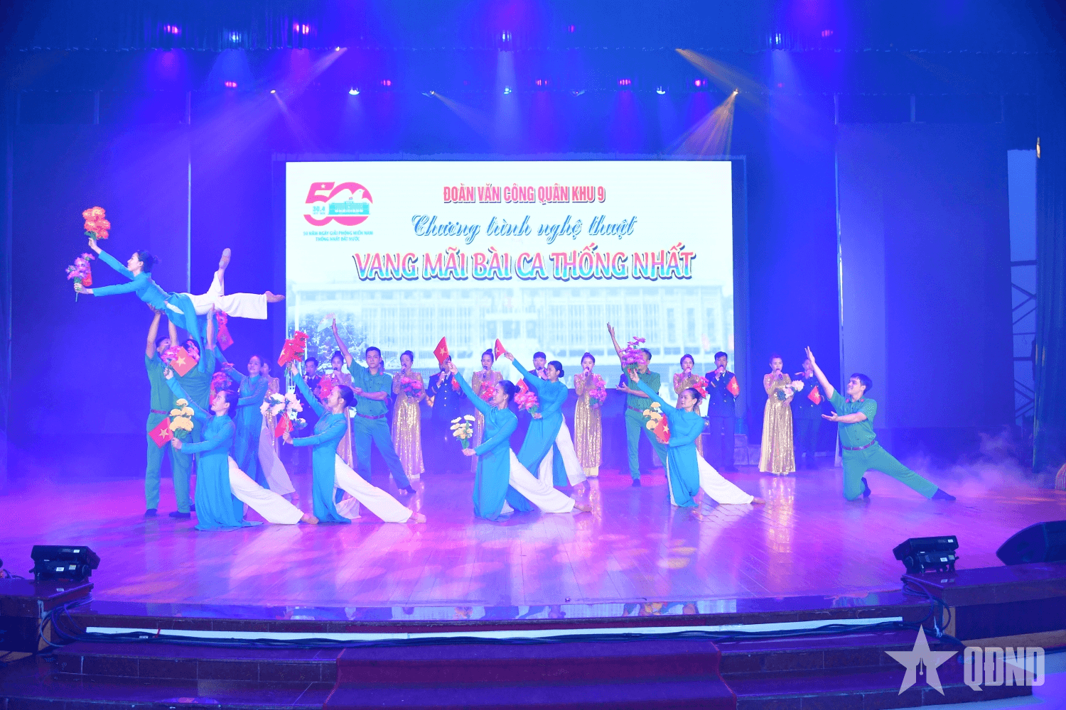 Đoàn Văn công Quân khu 9: “Vang mãi bài ca thống nhất”
