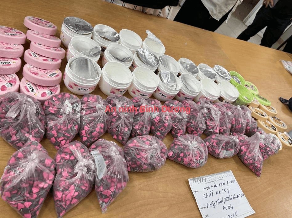Bình Dương: Bắt giữ đối tượng mua bán hơn 15kg thuốc lắc